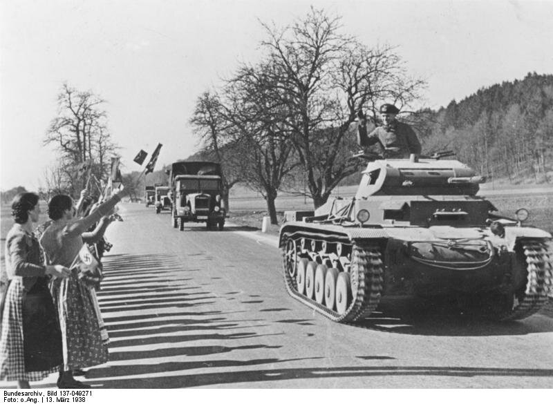 А́ншлюс — включение Австрии в состав Германии, состоявшееся 12—13 марта 1938 года.