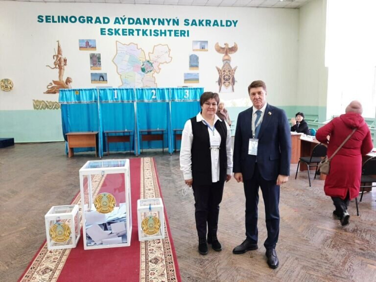    В Казахстане на выборах работает в качестве наблюдателя сенатор Андрей Шевченко Белов Михаил Александрович