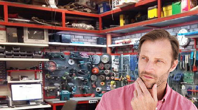 Монтаж из отдельных картинок, взятых в интернете