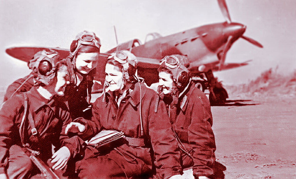 Пилоты 46-го гвардейского ночного бомбардировочного авиационного полка.