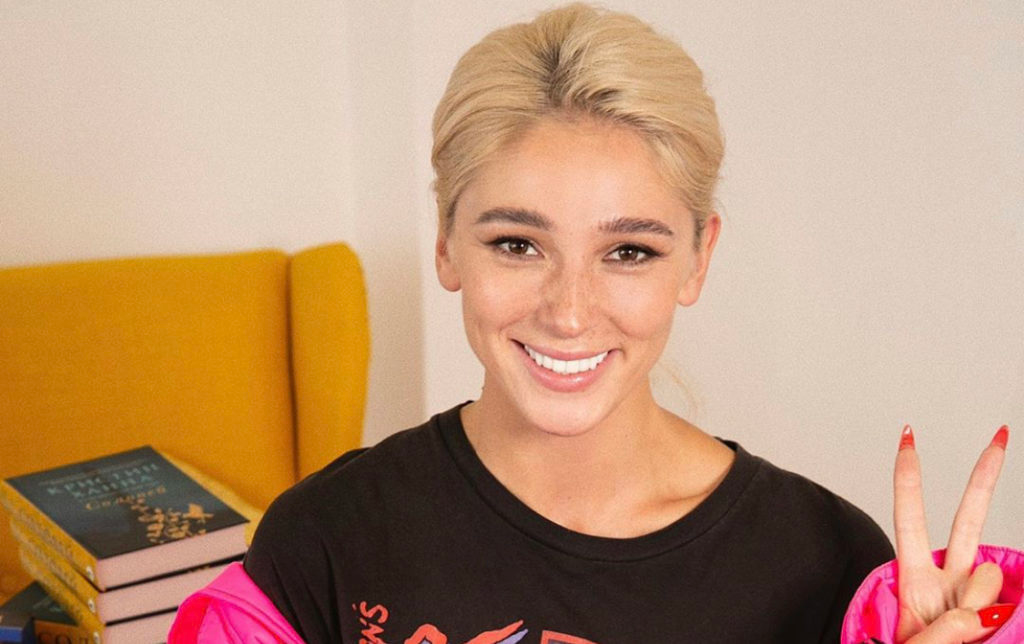 Фото https://peopletalk.ru/article/o-karantine-eldzhee-i-ide-galich-nastya-ivleeva-otvetila-na-voprosy-podpischikov/