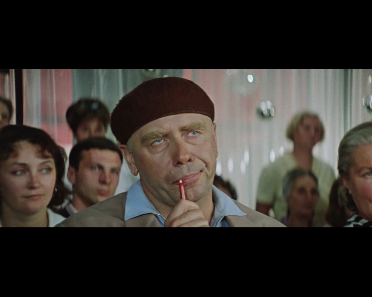 Кадр из фильма "Бриллиантовая рука"