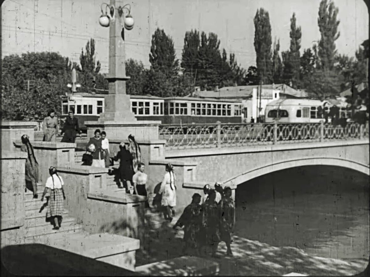 парк горького в ташкенте старые