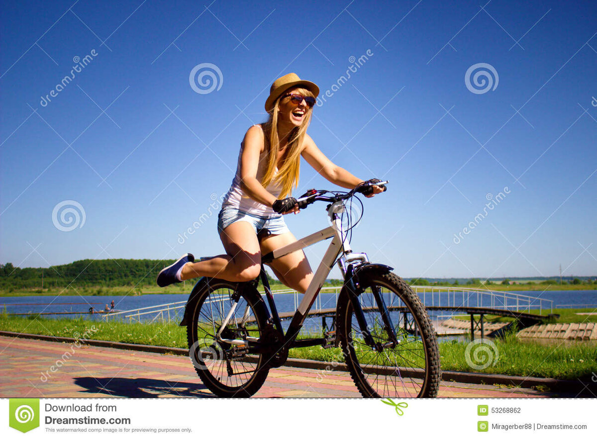 велоспорт здоровье. велосипед. велосипед для пожилых. коллаж велоспорт и здоровье. катаца на велосипеде.