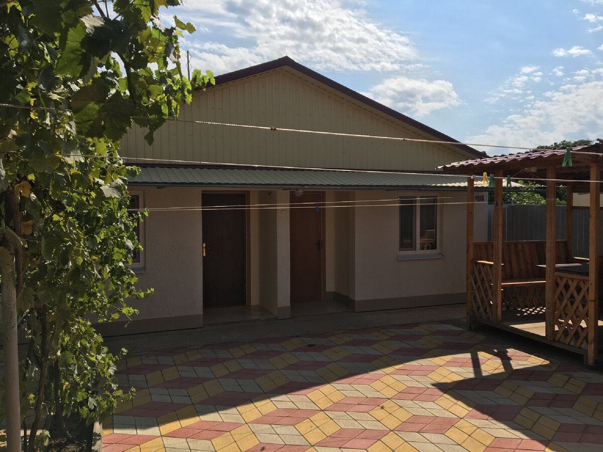 Домики в Сенном