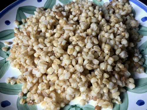 Полезная пшеничная крупа дзавар.