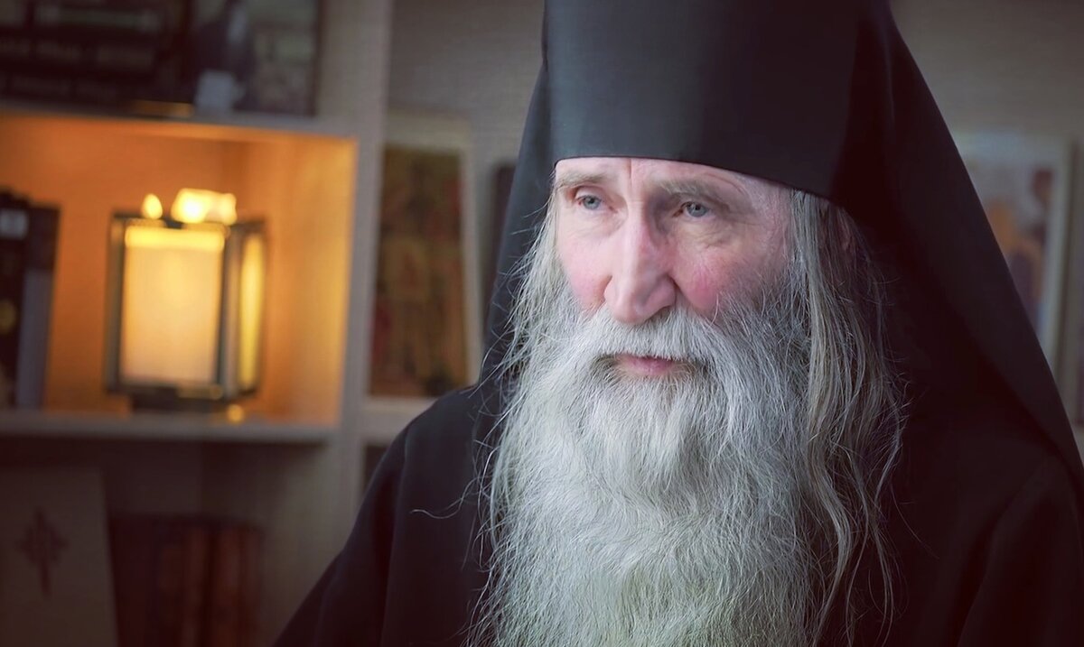 Киприан (Валерий Анатольевич Бурков) — инок (монах),  в прошлом — советский авиационный военный штурман, полковник, Герой Советского Союза (1991 г.), советник Президента РФ (1991-1993 гг.), лишился в Афганистане обеих ног.