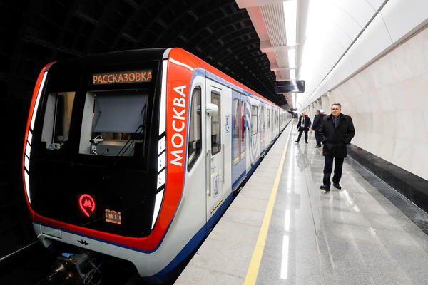                                                       Поезд Москва.