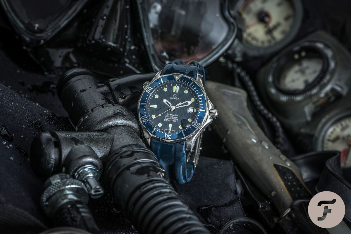 Первые часы в подборке - "бондовские" Omega Seamaster Professional 300M