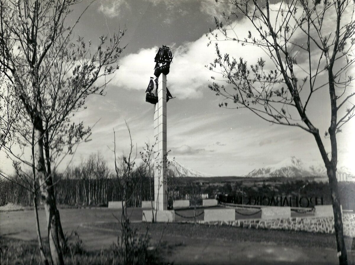 Памятник пакетботам 