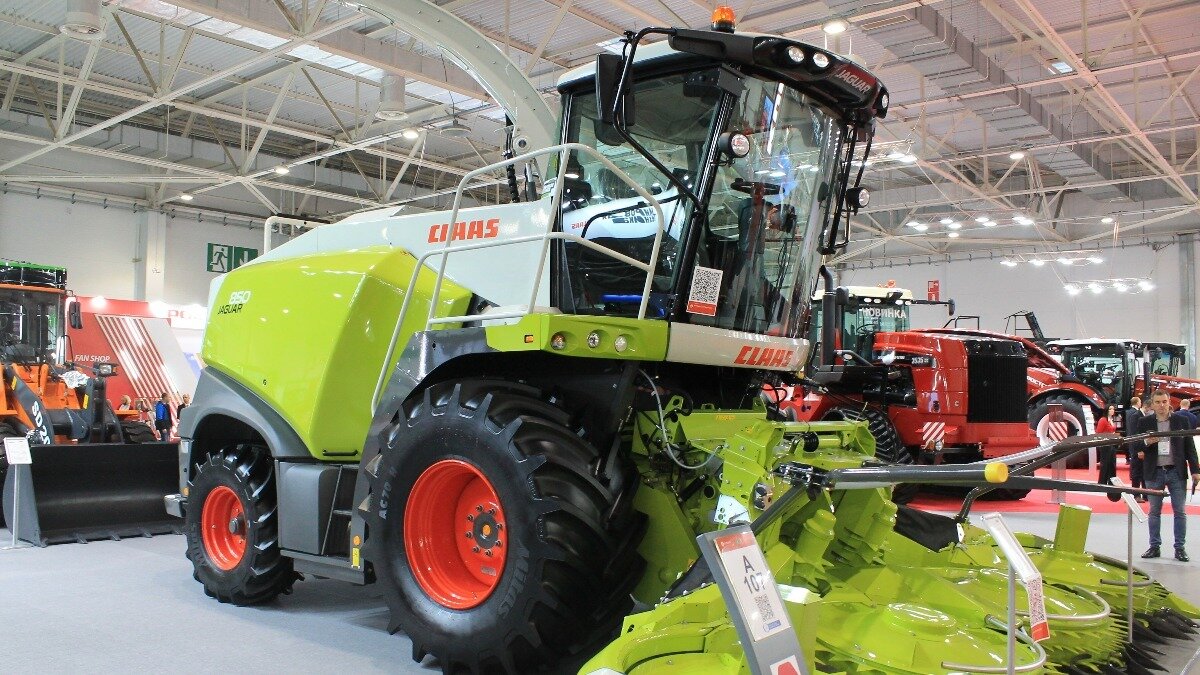 Кормоуборочный комбайн CLAAS Jaguar 850 