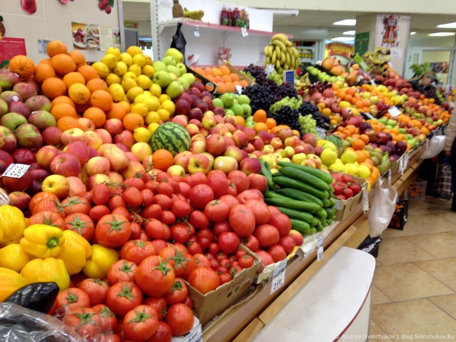Прилавки городского рынка Петропавловска.