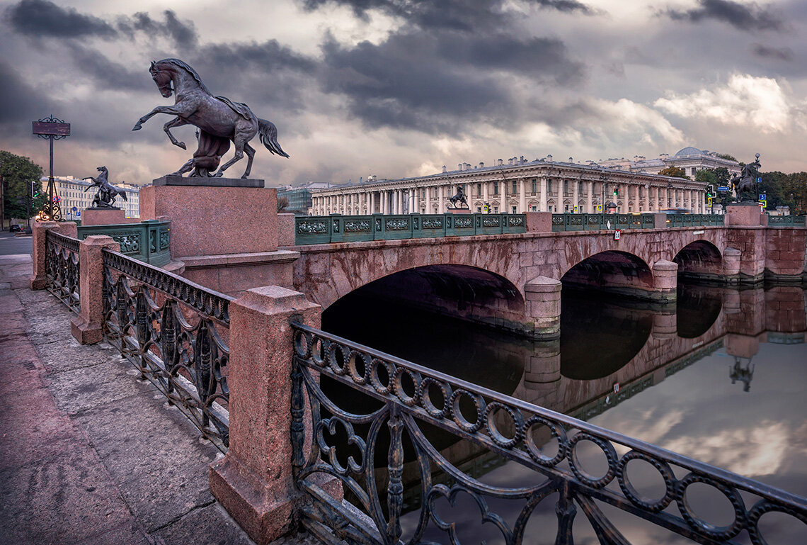 Аничков мост в Санкт-Петербурге - фото из интернета