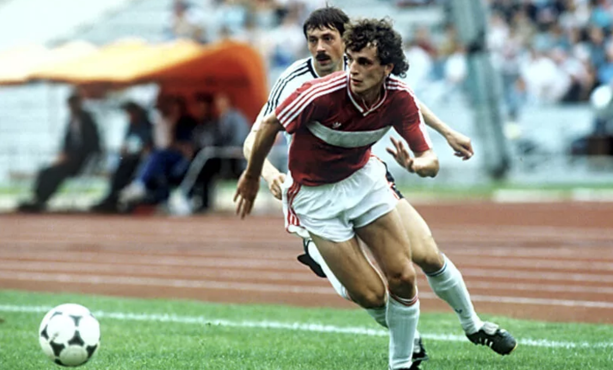 Нападающий «Спартака» Игорь Шалимов в матче против московского «Торпедо». 1989 год. Фото С. Гунеева/РИА Новости