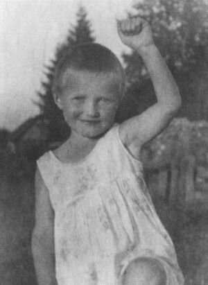 Ирина, дочь О. Берггольц и Б. Корнилова. 1935 (Фото из фондов РГАЛИ)