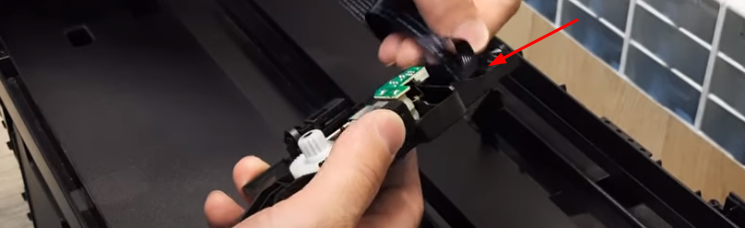 Устанавливаем сканирующую линейку по центру