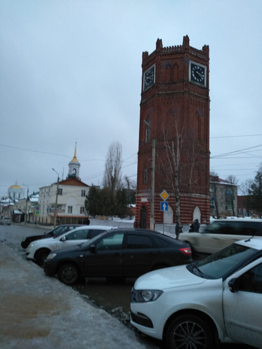Отреставрированная водонапорная башня в Ельце.