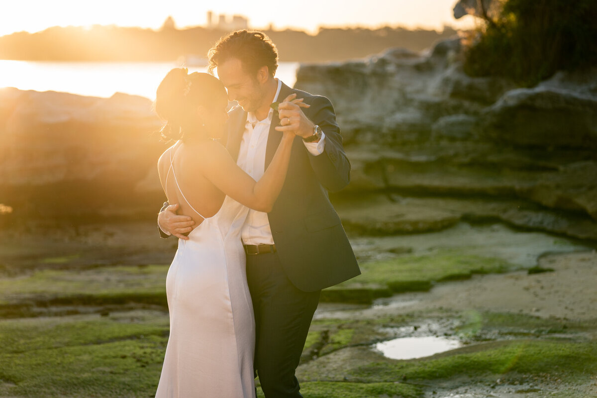 В фильме много всего:  и свадьба, и семья, и дети, и друзья, и работа...🙂