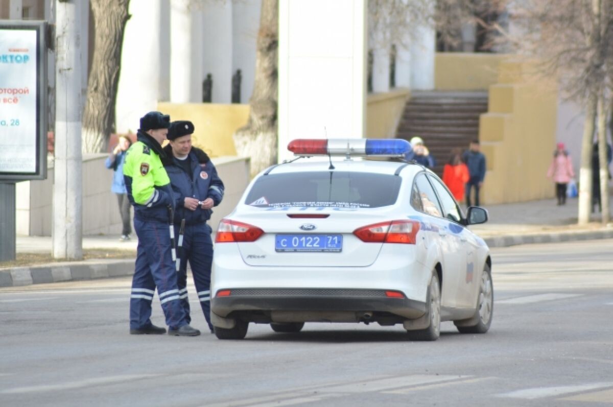 иван иванович регистрирует автомобиль в гибдд и получает новый трехзначный номер все три цифры знаки