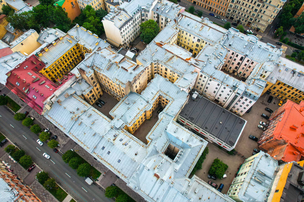 Фото крыш Петербурга с коптера, предоставлено для статьи Станиславом Миковым, канал "Даль Светла"