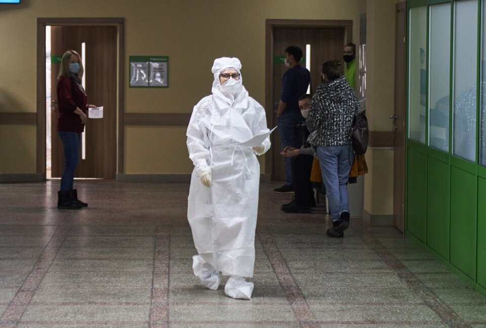     За сутки коронавирус подхватили почти 250 человек Николай ОБЕРЕМЧЕНКО