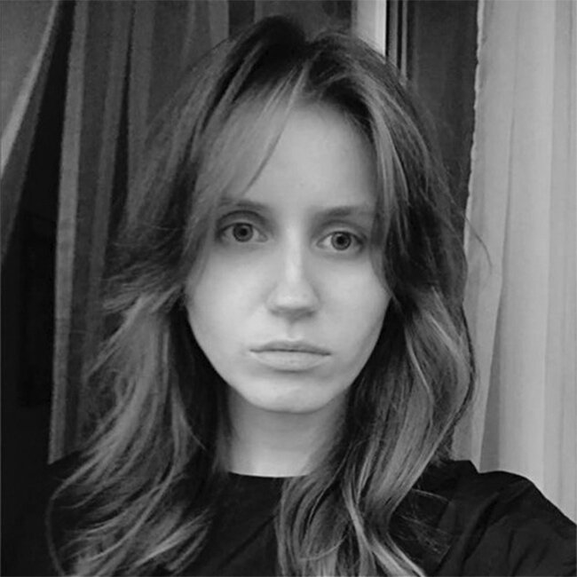     Аня Волкова, шеф-редактор