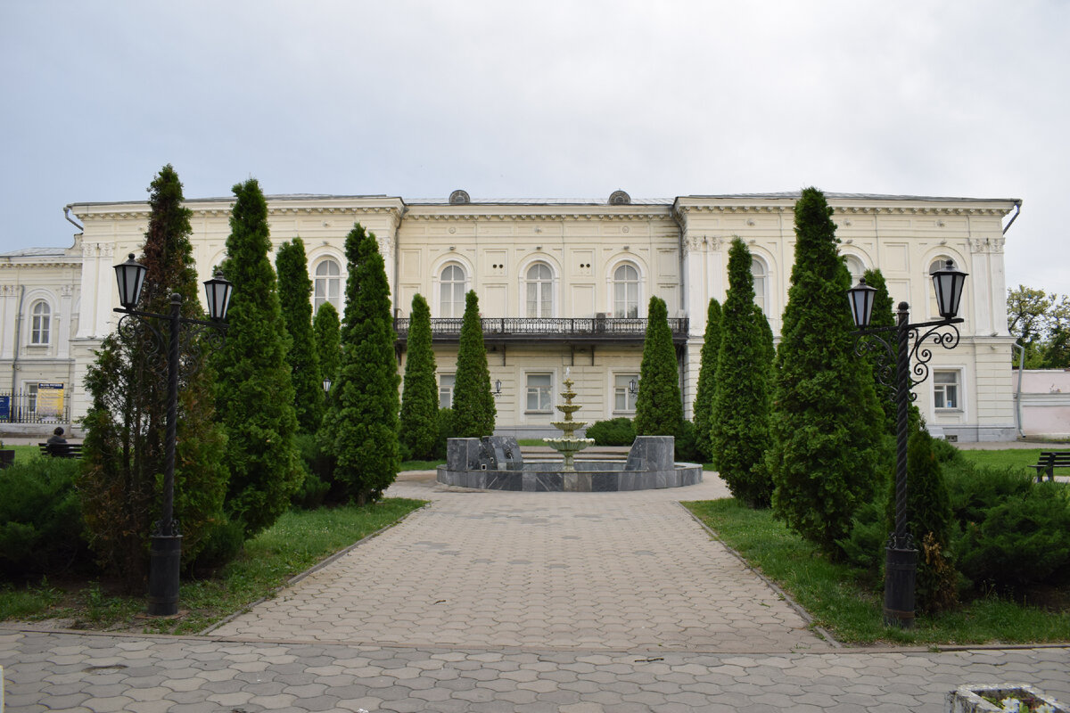 атаманский дворец новочеркасск