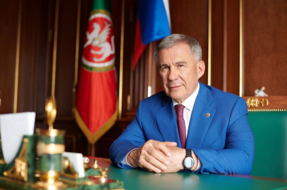    Рустам Минниханов поздравил Владимира Путина с юбилеем
