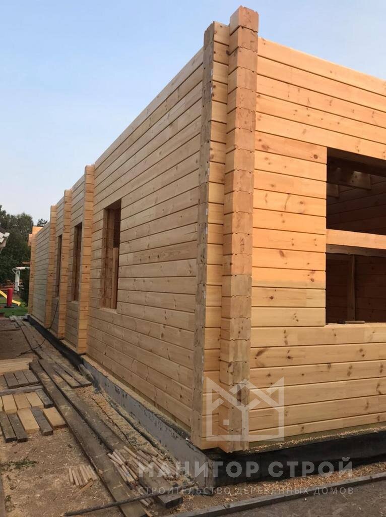 Сборка сруба из клеёного бруса