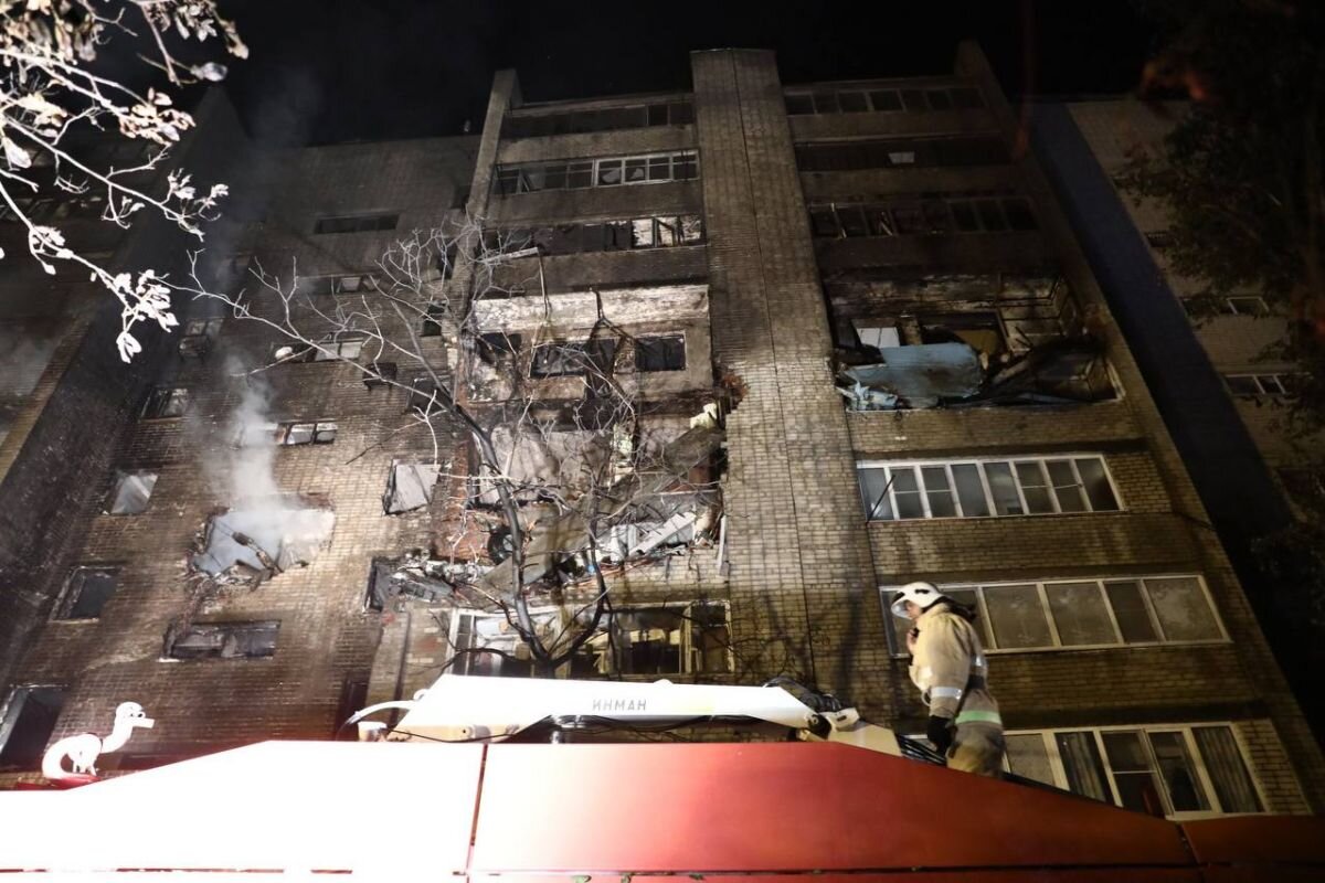    Глава МЧС рассказал о причине пожара после падения Су-34 в Ейске
