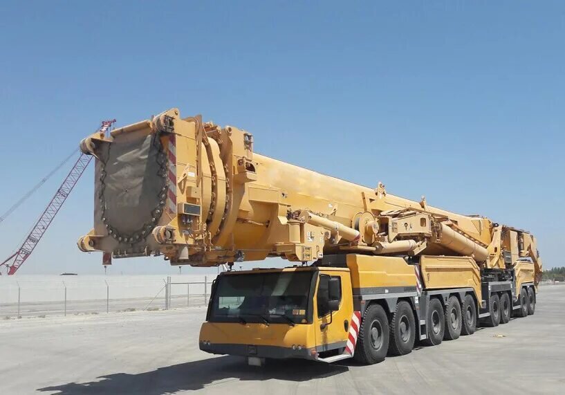 Большой кран. Кран Liebherr LTM 11200. Liebherr LTM 11200-9.1. Liebherr 11200-9.1. Liebherr LTM 11200−9.1 («мамонт»).