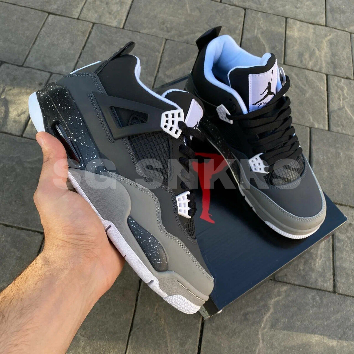 Nike Air Jordan 4