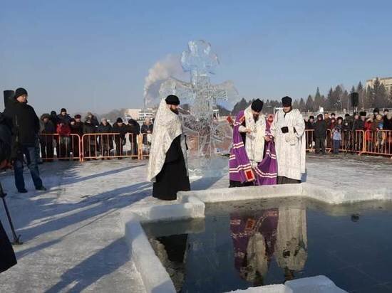     В Биробиджане началась подготовка к празднованию Крещения Господня ФОТО: мэрия Биробиджана