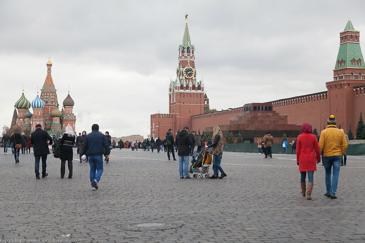 Красная москва в москве