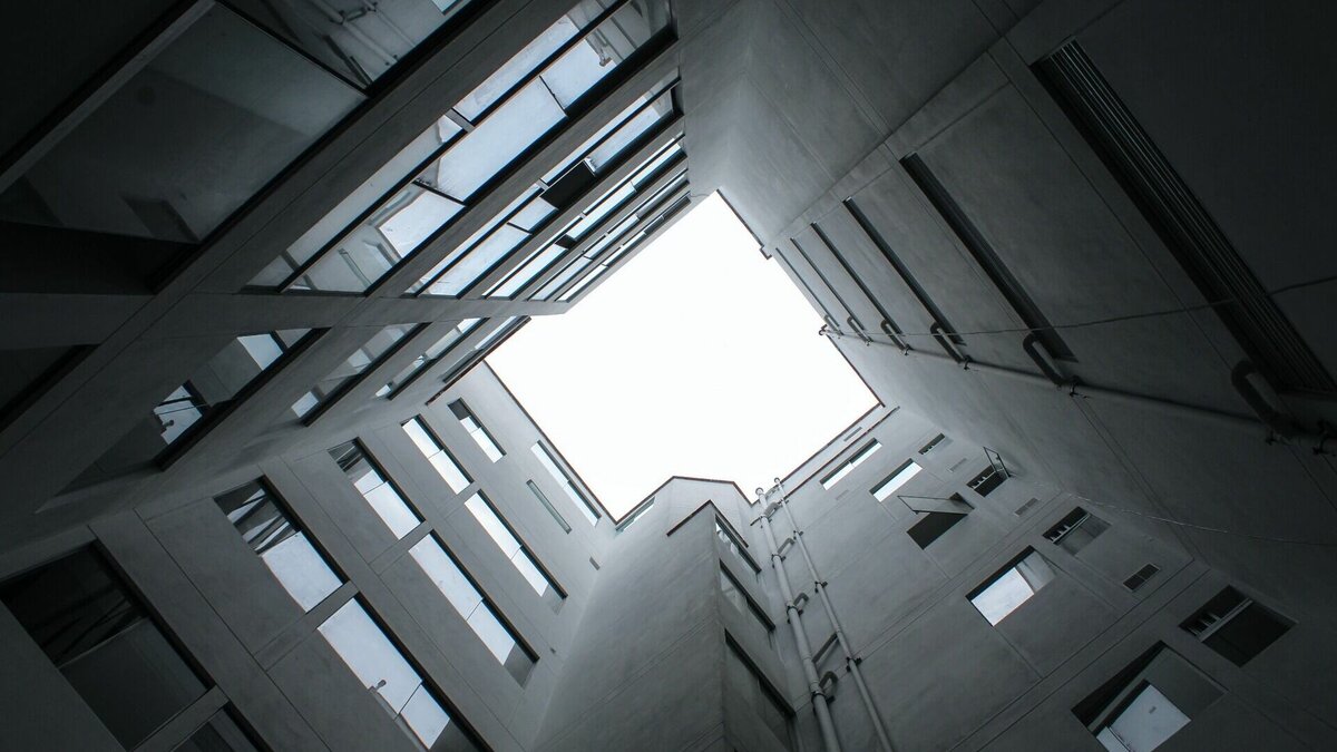     «Новая Хакасия» собрала данные популярного агрегатора объявлений о продаже и аренде недвижимости и посмотрела, как менялись цены на жилье в течение года. Теперь рассказываем вам.