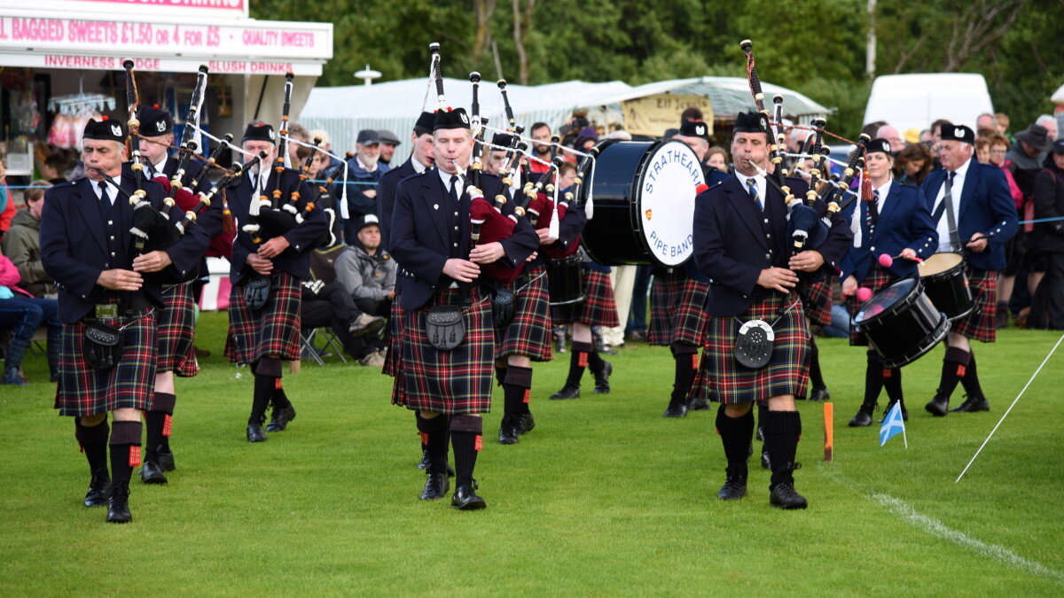 Тартан шотландия килт. Born in scotland in. Охрана шотландии. Born in scotland in. Гэлы шотландия.