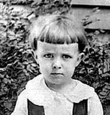 Рэй Брэдбери в детстве (взято из интернета)