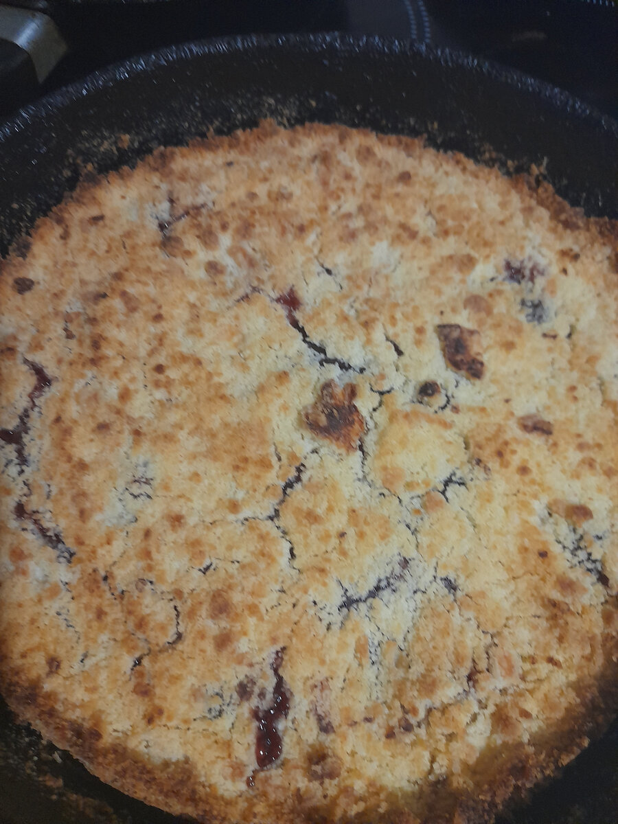 Пирог с творожно-вишнёвой начинкой