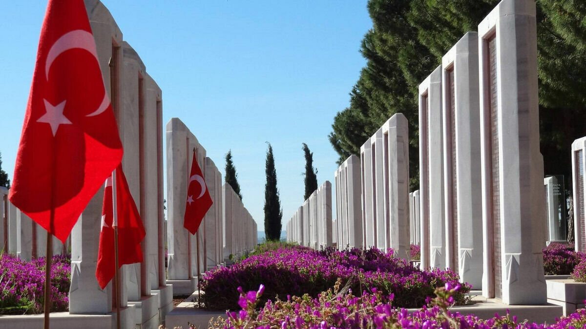     Стоимость отдыха в Турции за последние месяцы увеличилась для жителей России на пятьдесят-семьдесят процентов по сравнению с показателями за аналогичный период прошлого года.