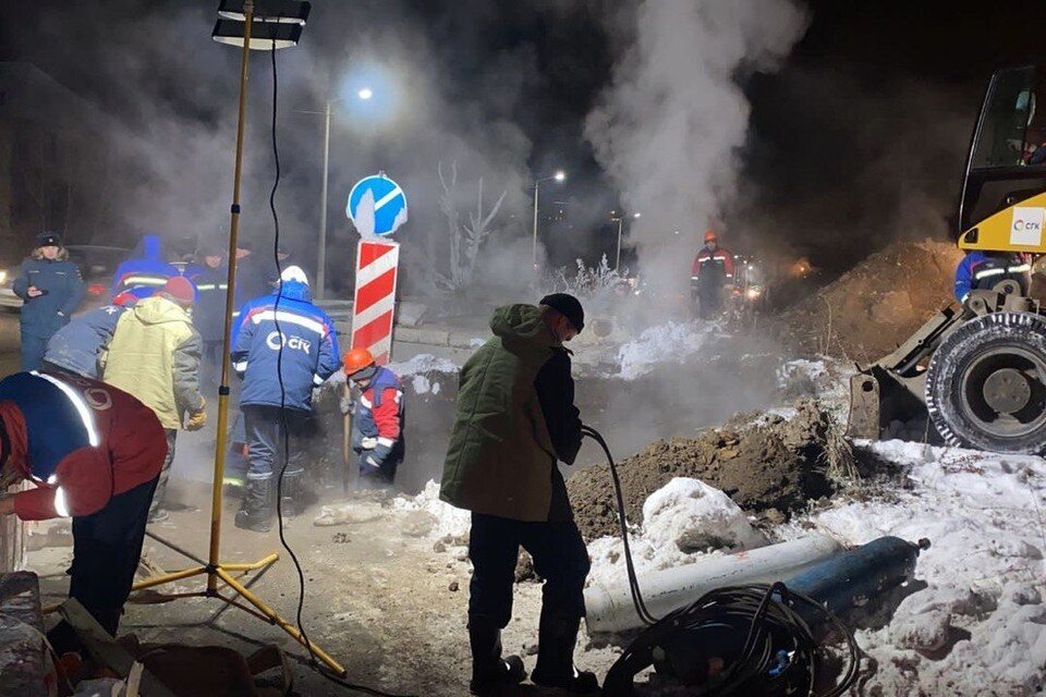     В Новосибирске прокуратура начала проверку после прорыва теплотрассы на Ключ-Камышенском плато. Фото: Прокуратура НСО