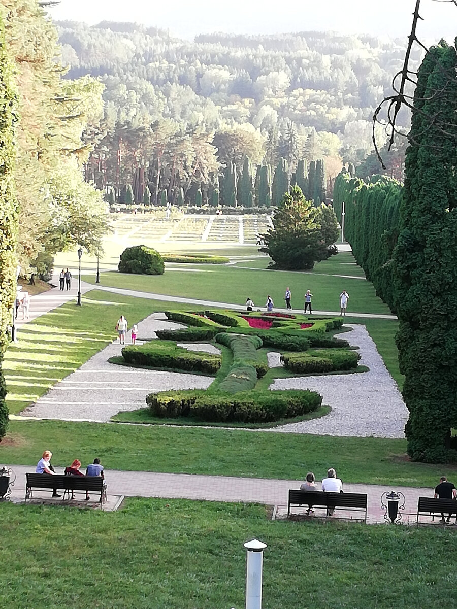 Кисловодский парк. Долина роз.