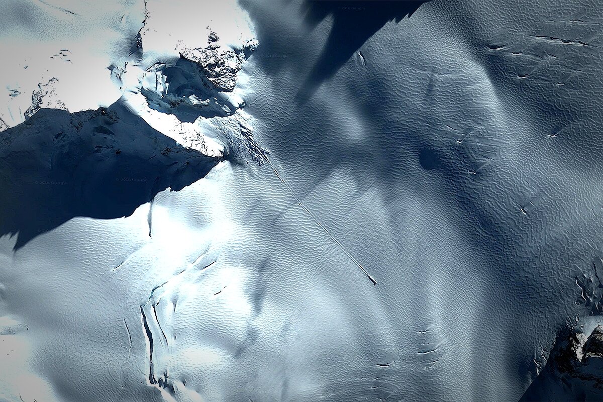 Загадочные снимки Антарктиды