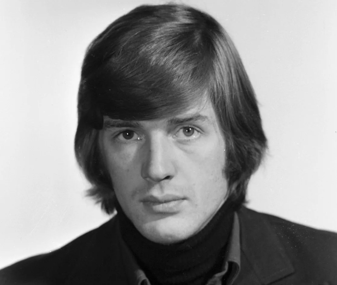 Александр Абдулов