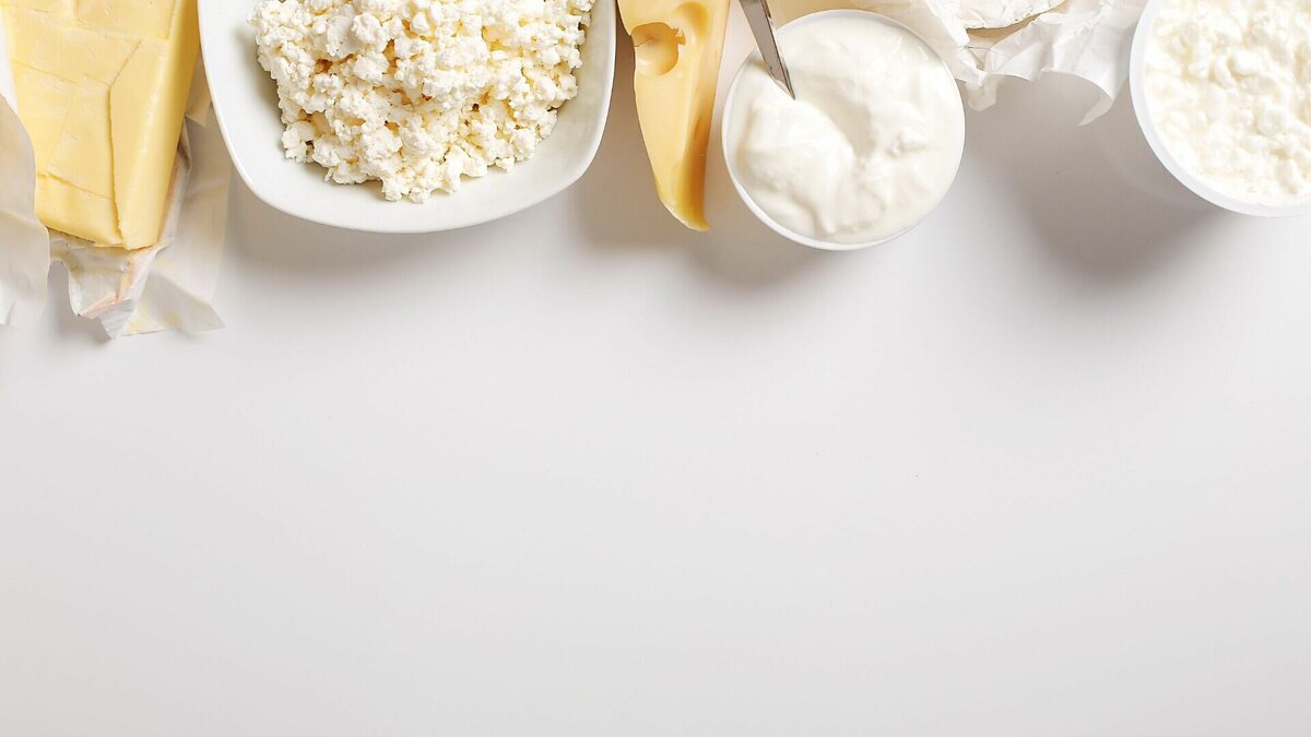     Около 2 тысяч тонн творога поставили предприятия края в уходящем году. В том числе этому способствовал рост производства молока у поставщиков-сельхозорганизаций — почти на 20% по сравнению с 2021-м.