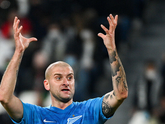     Ярослав Ракицкий. Фото: Marco Alpozzi/Keystone Press Agency/globallookpress.com