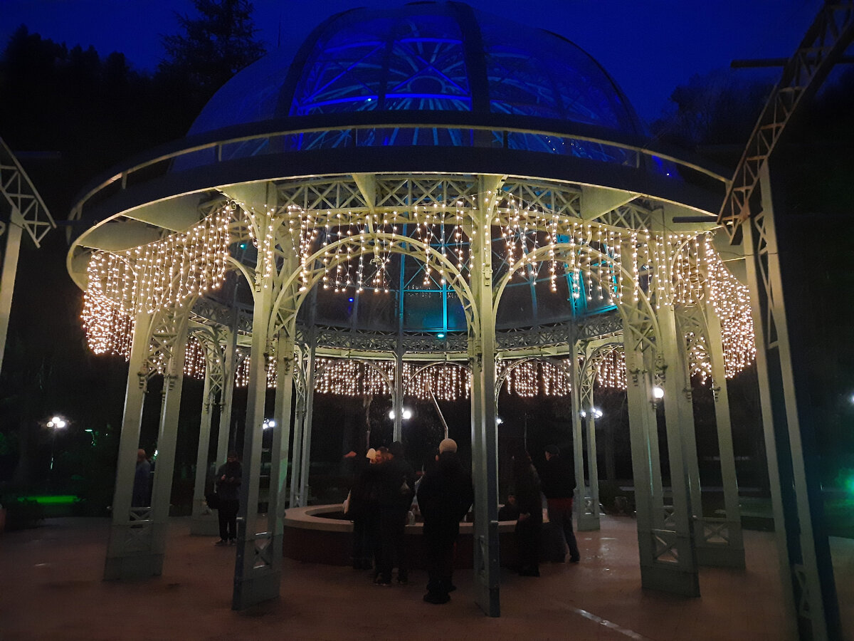 Горячий источник