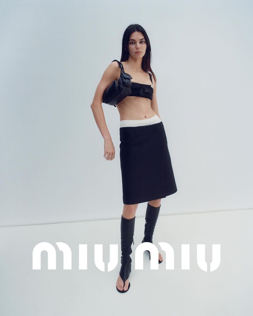    Кендалл Дженнер в съемке Miu MiuСоцсети