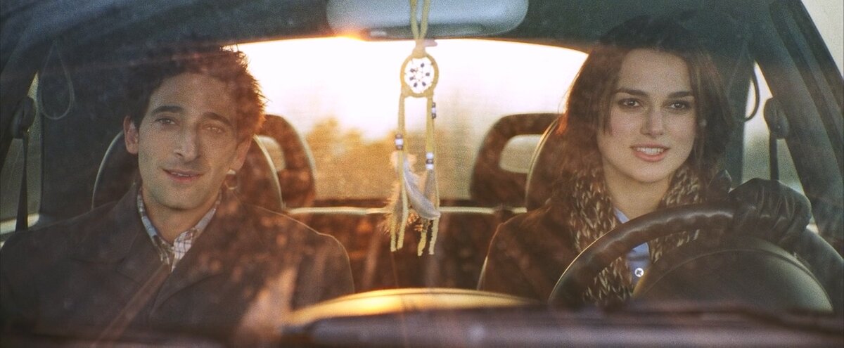 "Пиджак" (2004), кадр из фильма.