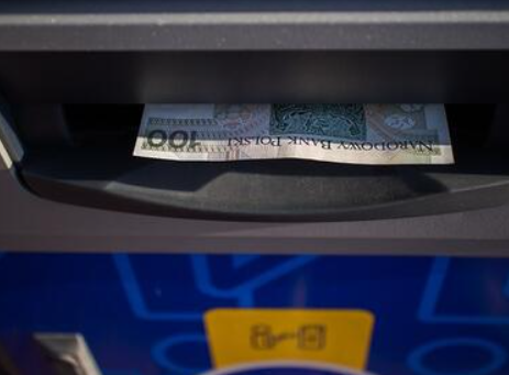 Компании, которые не повышали зарплаты в прошлом году, сделают это в этом году