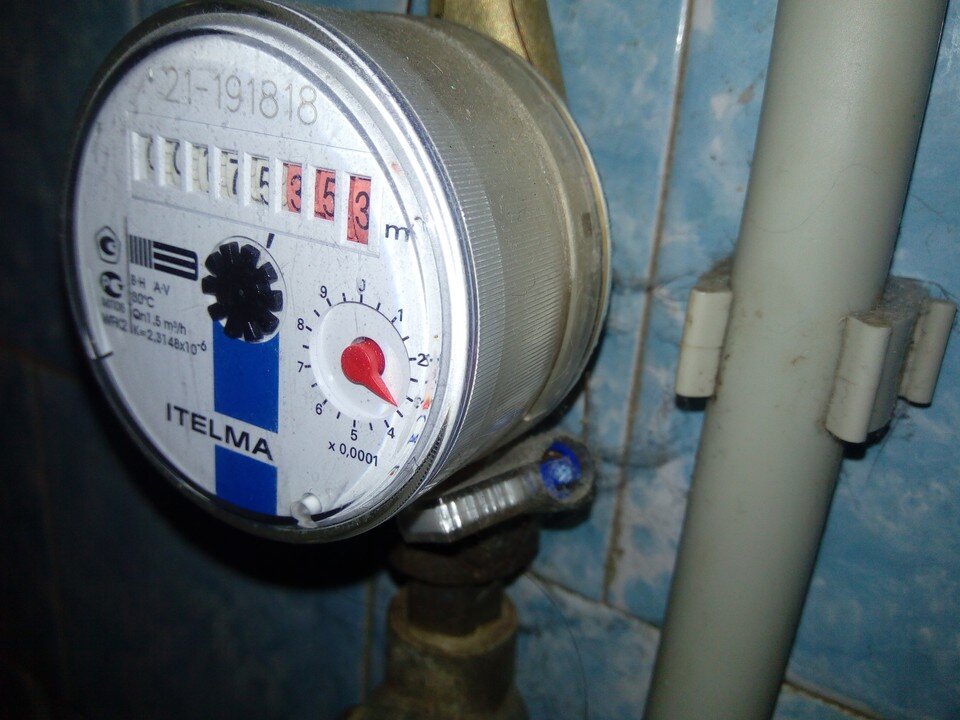     "Мастера" незаконно срывают пломбы со счетчиков Елена ФЕДЯШЕВА